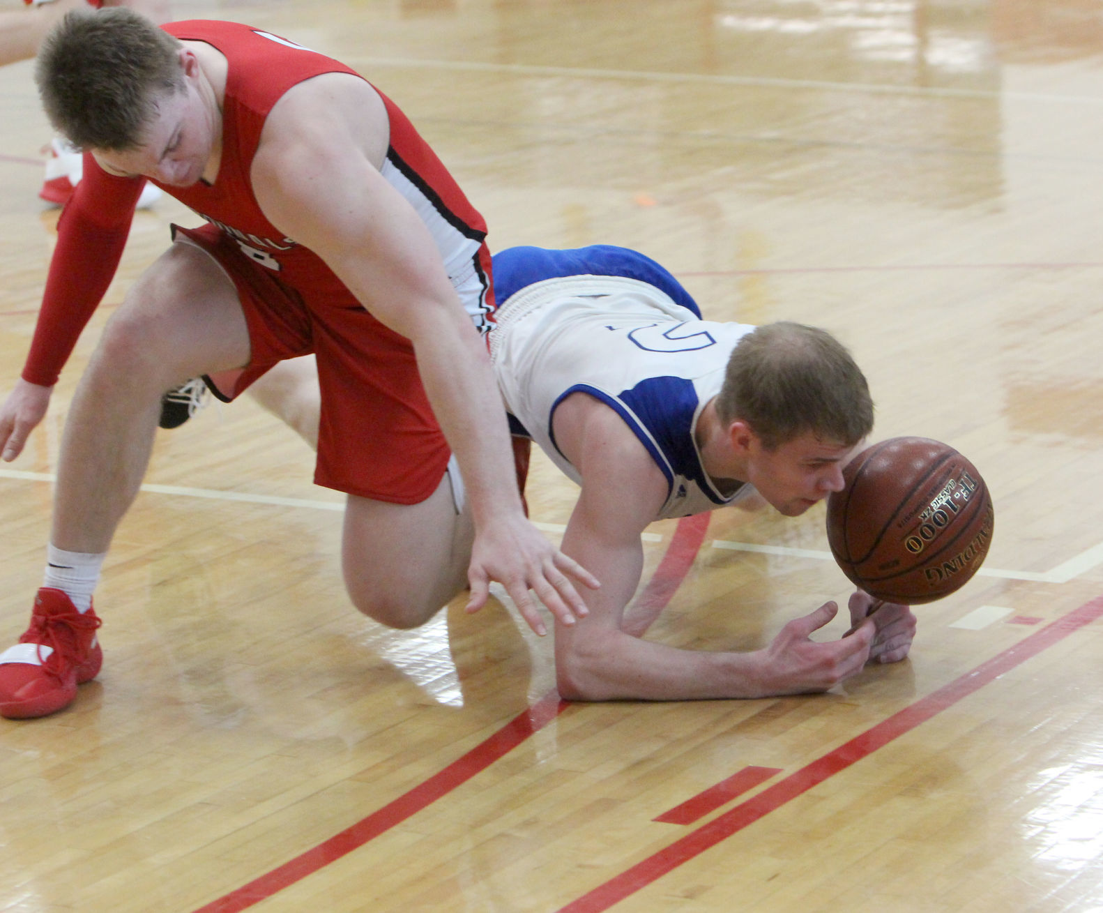 McDonell boys basketball vs Luck at Chi-Hi 3-9-19
